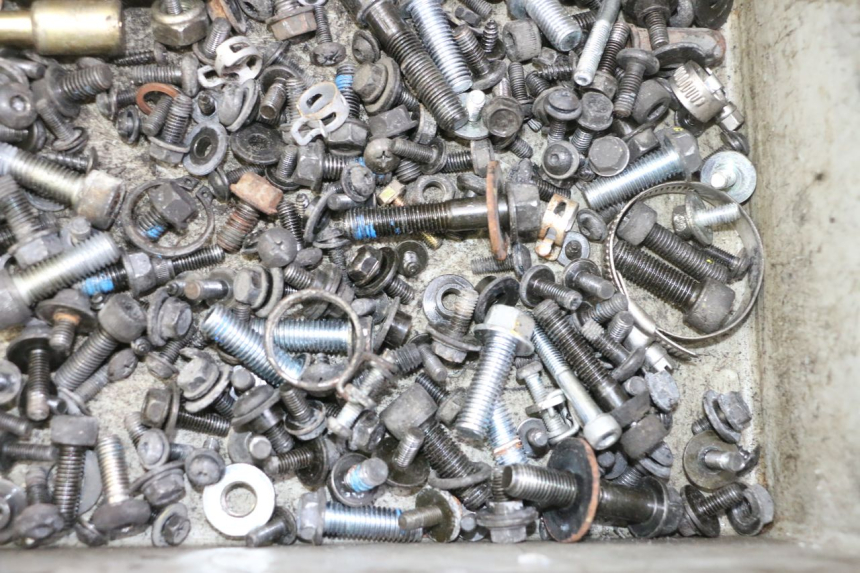 photo de WOREK ŚRUB I WKRĘTÓW QUADRO 4 4D 350 (2015 - 2018) - Zbliżenie techniczne