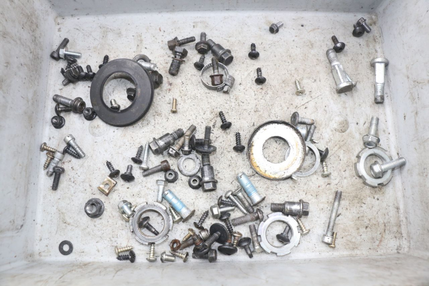 photo de TORBA ZESTAW ŚRUB I WKRĘTÓW YAMAHA AEROX NAKED 2T 50 (2013 - 2017) - Widok główny