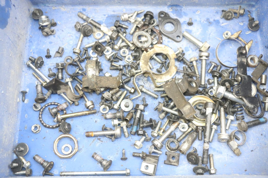 photo de WOREK ŚRUB I ŚRUBEK KYMCO AGILITY 16+ 4T 50 (2018 - 2023) - Szczegół części