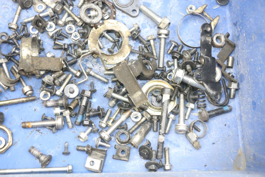 photo de WOREK ŚRUB I ŚRUBEK KYMCO AGILITY 16+ 4T 50 (2018 - 2023) - Zoom stanu zużycia