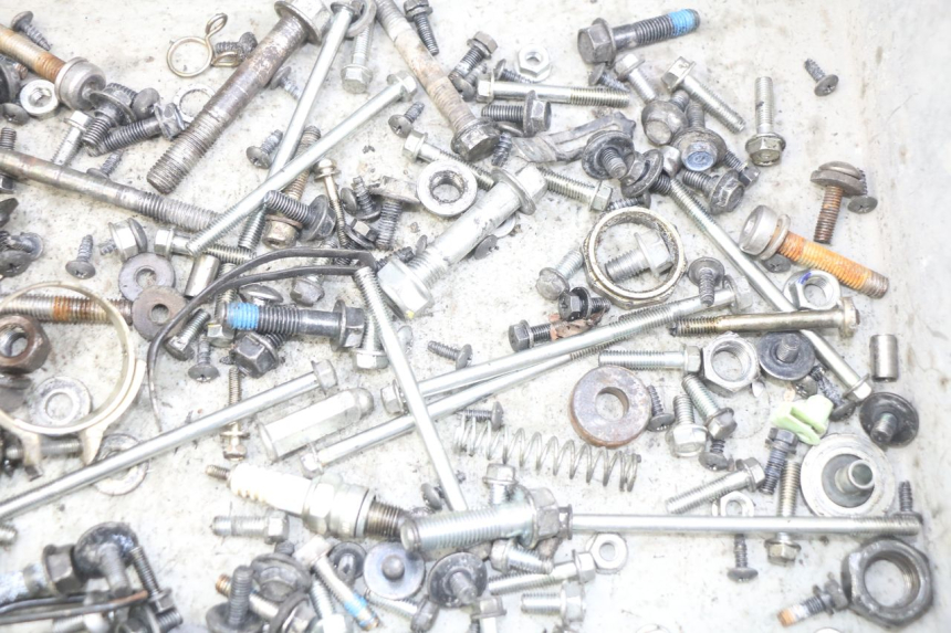 photo de WOREK ŚRUB I ŚRUBEK KYMCO AGILITY 16+ 4T 50 (2018 - 2023) - Zoom stanu zużycia