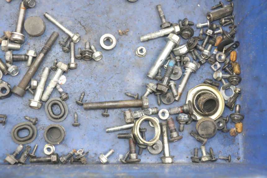 photo de WOREK ŚRUB I ŚRUBEK KYMCO AGILITY 16+ 4T 50 (2018 - 2023) - Zoom stanu zużycia