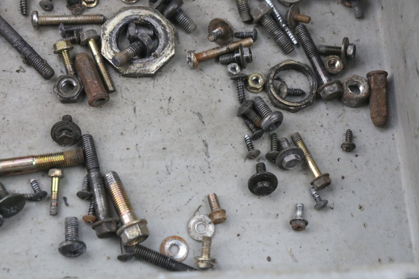 photo de WOREK ŚRUB I WKRĘTÓW KYMCO AGILITY 4T 50 (2005 - 2018) - Zoom stanu zużycia