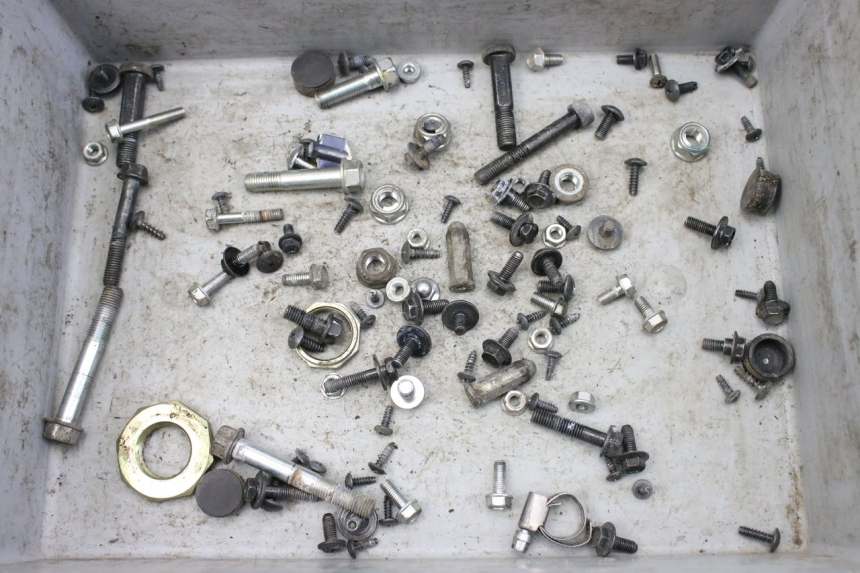 photo de TORBA ZESTAW ŚRUB I WKRĘTÓW KYMCO AGILITY 4T 50 (2018 - 2022) - Widok główny