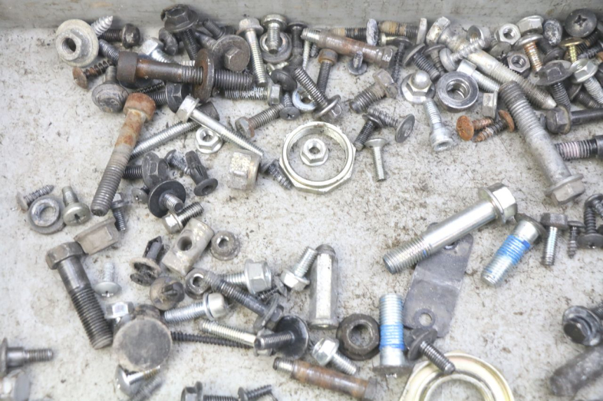 photo de TORBA ZESTAW ŚRUB I WKRĘTÓW KYMCO AGILITY 4T 50 (2018 - 2022) - Szczegół części