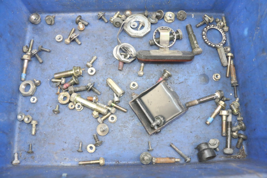 photo de WOREK ŚRUB I WKRĘTÓW KYMCO AGILITY 4T 50 (2005 - 2018) - Widok główny