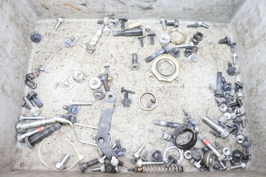 photo de TORBA ZESTAW ŚRUB I WKRĘTÓW KYMCO AGILITY 4T 50 (2018 - 2022) - Widok główny