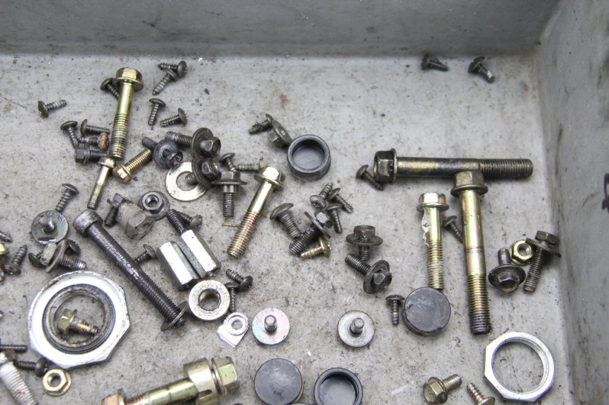 photo de WOREK ŚRUB I WKRĘTÓW KYMCO AGILITY CITY 4T 50 (2008 - 2016) - Inny kąt widzenia