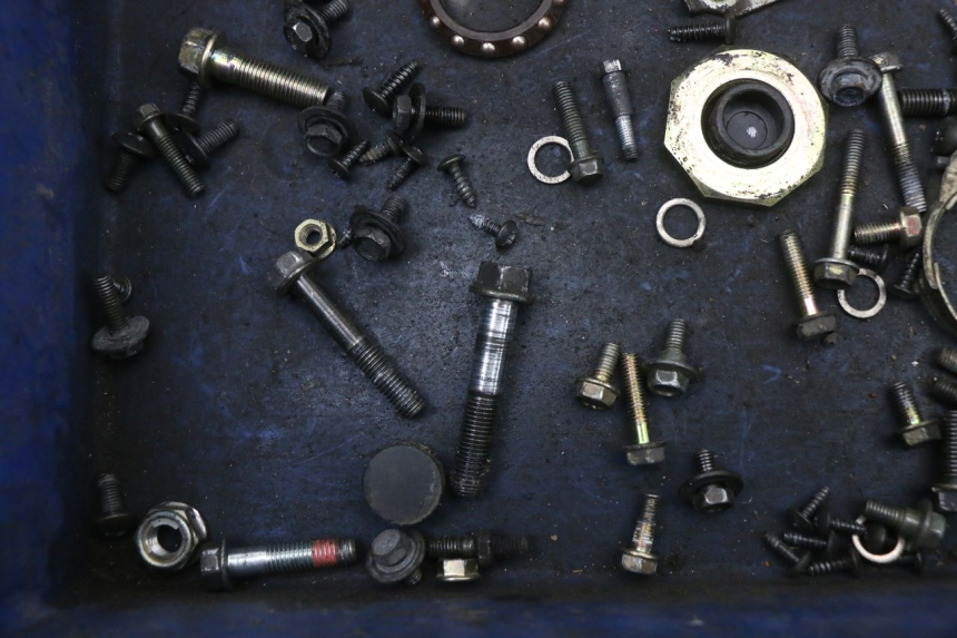 photo de WOREK ŚRUB I WKRĘTÓW KYMCO AGILITY FR 2T 50 (2012 - 2017) - Inny kąt widzenia