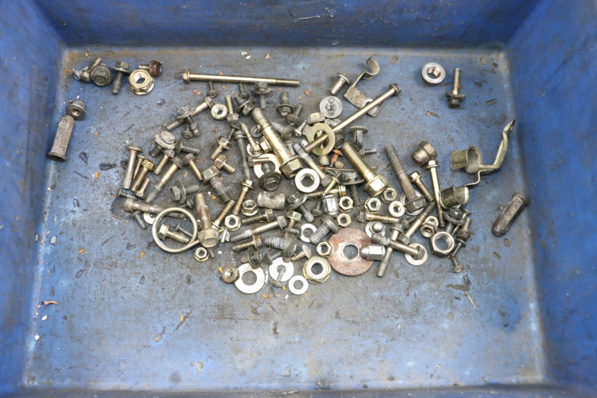 photo de WOREK Z ŚRUBAMI I WKRĘTAMI KYMCO AGILITY PREMIUM 50 (2007 - 2010) - Widok główny