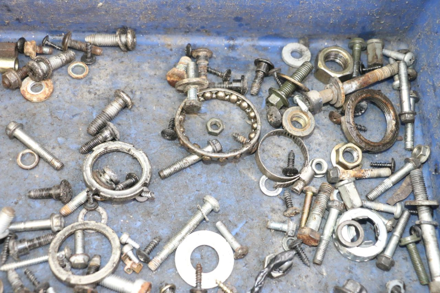 photo de WOREK ŚRUB I ŚRUBEK APRILIA SR MOTARD 50 (2012 - 2018) - Inny kąt widzenia