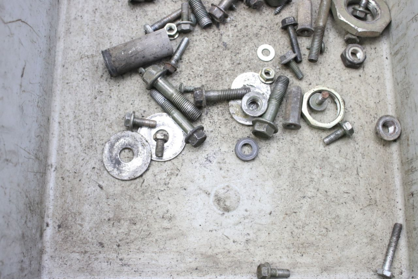 photo de WOREK ŚRUB I ŚRUBEK NECO AZZURO 4T 50 (2020 - 2023) - Zoom stanu zużycia