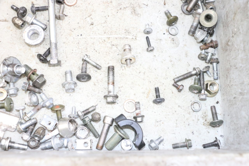 photo de WOREK ŚRUB I WKRĘTÓW MAG POWER BOMBERS 4T 50 (2016 - 2026) - Zbliżenie techniczne