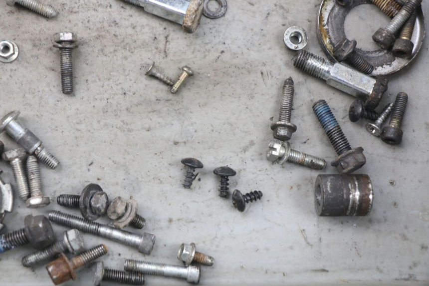 photo de WOREK ŚRUB I WKRĘTÓW MBK BOOSTER SPIRIT 50 (2004 - 2017) - Zoom stanu zużycia