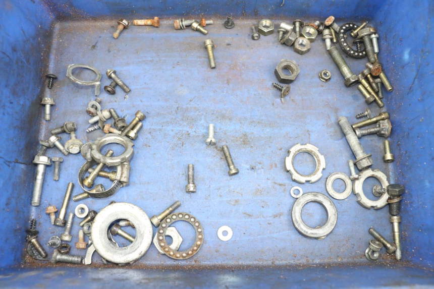 photo de WOREK ŚRUB I WKRĘTÓW MBK BOOSTER SPIRIT 50 (2004 - 2017) - Widok główny