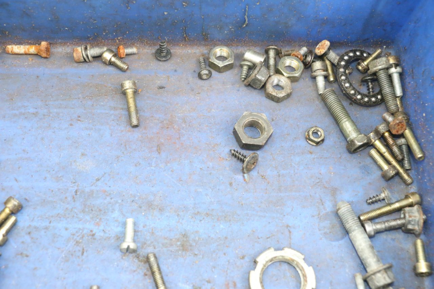 photo de WOREK ŚRUB I WKRĘTÓW MBK BOOSTER SPIRIT 50 (2004 - 2017) - Inny kąt widzenia