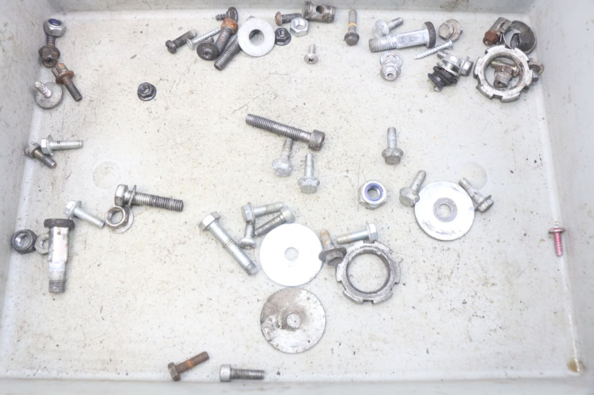 photo de TORBA ZESTAW ŚRUB I WKRĘTÓW MBK BOOSTER SPIRIT NAKED 50 (2004 - 2017) - Szczegół części