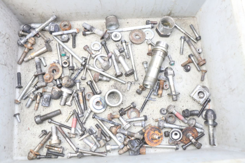 photo de WOREK ŚRUB I ŚRUBEK ROYAL ENFIELD BULLET CLASSIC 500 (2017 - 2020) - Szczegół części