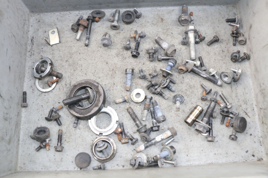 photo de WOREK ŚRUB I WKRĘTÓW SUZUKI BURGMAN 125 (2007 - 2014) - Widok główny