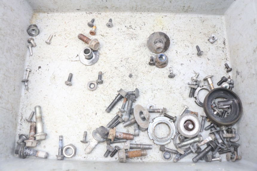 photo de WOREK ŚRUB I WKRĘTÓW SUZUKI BURGMAN 125 (2007 - 2014) - Widok główny