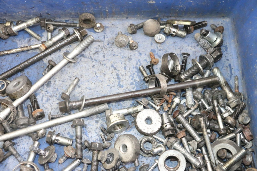 photo de WOREK ŚRUB I WKRĘTÓW SUZUKI BURGMAN 125 (2007 - 2014) - Szczegół części