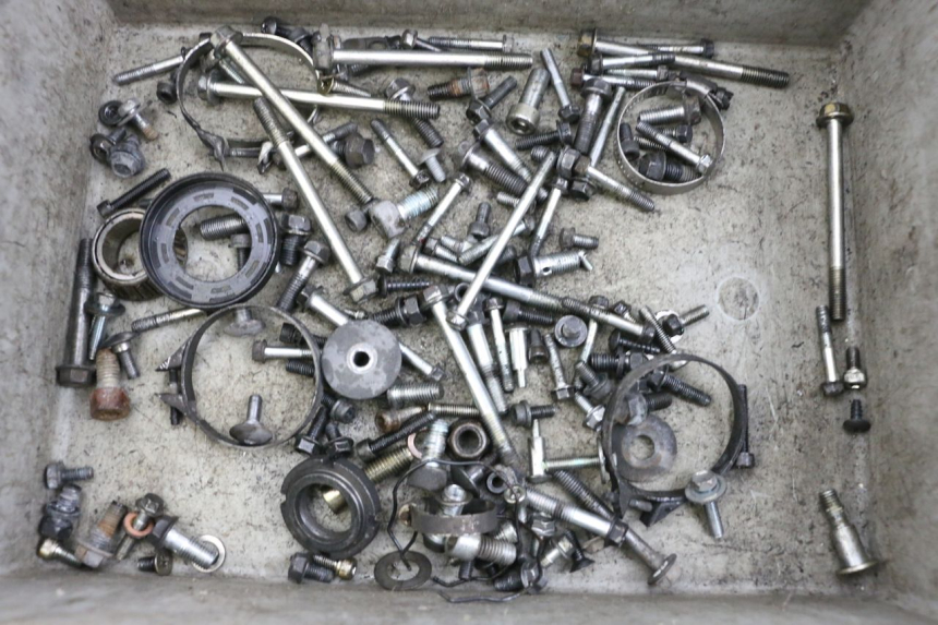 photo de WOREK ŚRUB I WKRĘTÓW SUZUKI BURGMAN EXECUTIVE ABS 650 (2006 - 2012) - Widok główny