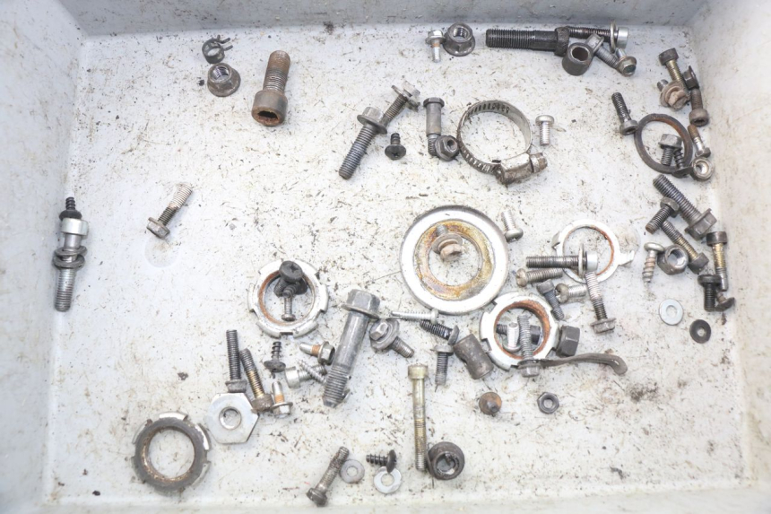 photo de TORBA ZESTAW ŚRUB I WKRĘTÓW YAMAHA BW'S 50 (2004 - 2017) - Widok główny