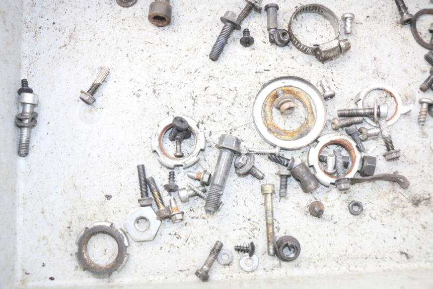 photo de TORBA ZESTAW ŚRUB I WKRĘTÓW YAMAHA BW'S 50 (2004 - 2017) - Szczegół części