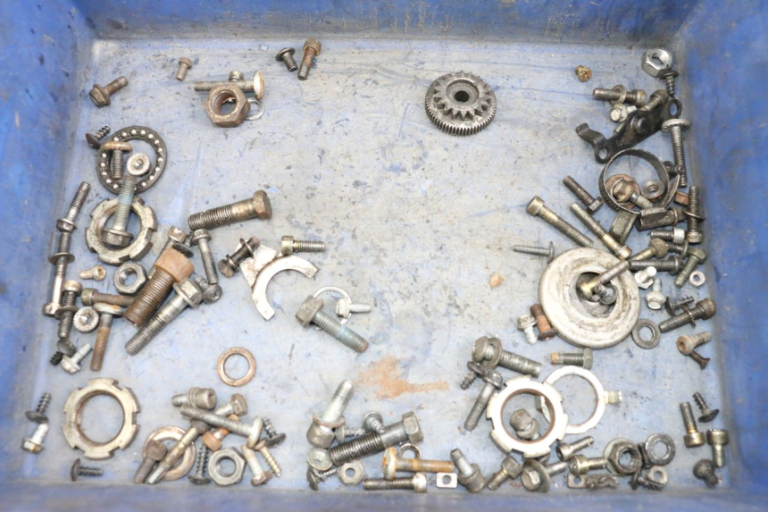 photo de TORBA ZESTAW ŚRUB I WKRĘTÓW YAMAHA BW'S 50 (2004 - 2017) - Widok główny