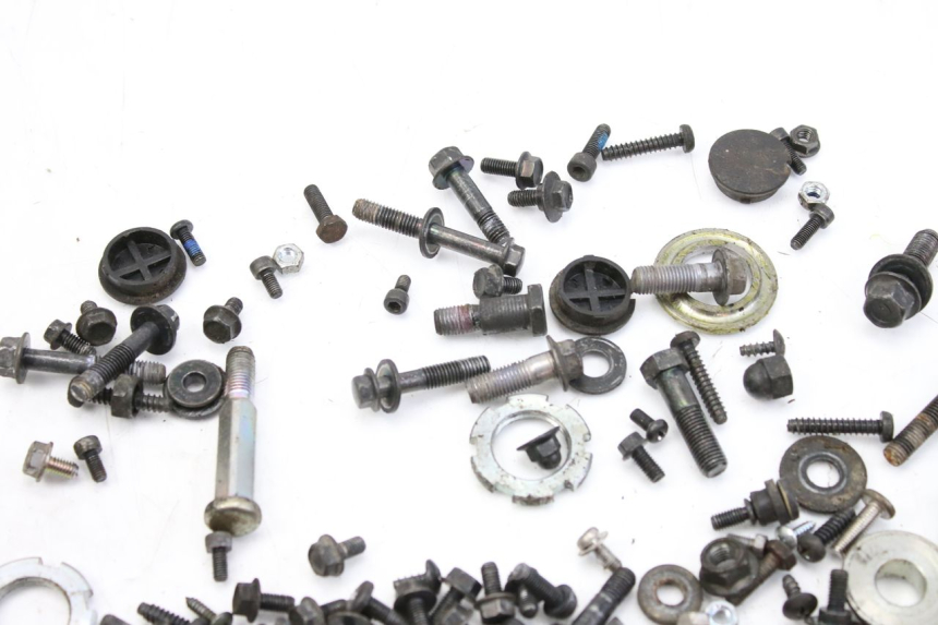 photo de TORBA ZESTAW ŚRUB I WKRĘTÓW YAMAHA BW'S BWS 125 (2010 - 2013) - Zoom stanu zużycia