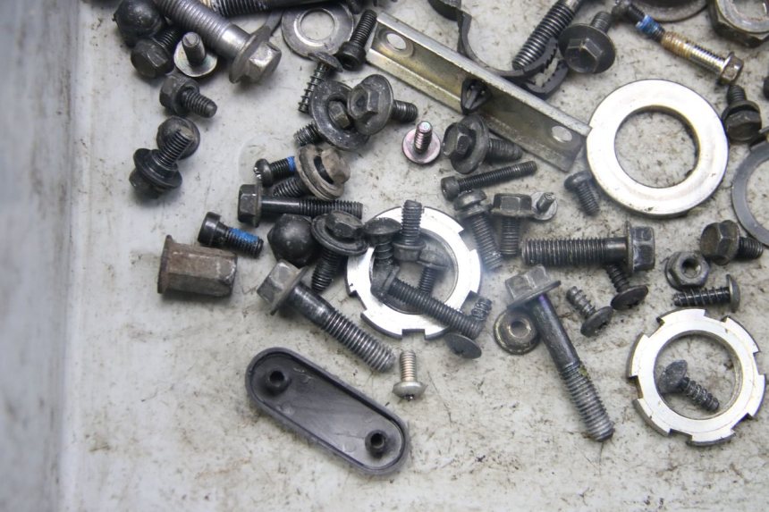 photo de TORBA ZESTAW ŚRUB I WKRĘTÓW YAMAHA BW'S BWS 125 (2010 - 2013) - Szczegół części