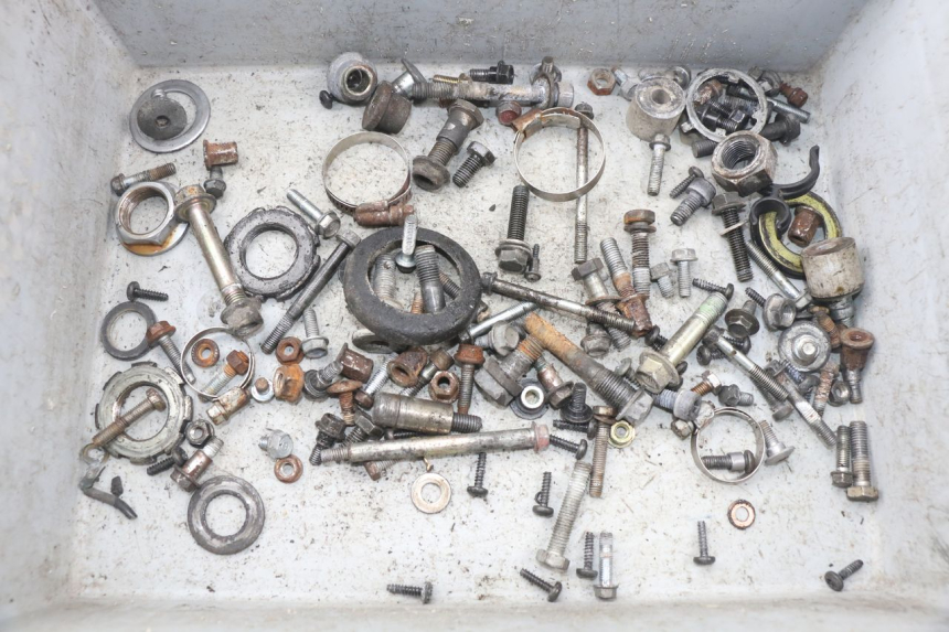 photo de WOREK ŚRUB I WKRĘTÓW HONDA CBR F SC21 1000 (1986 - 1992) - Widok główny