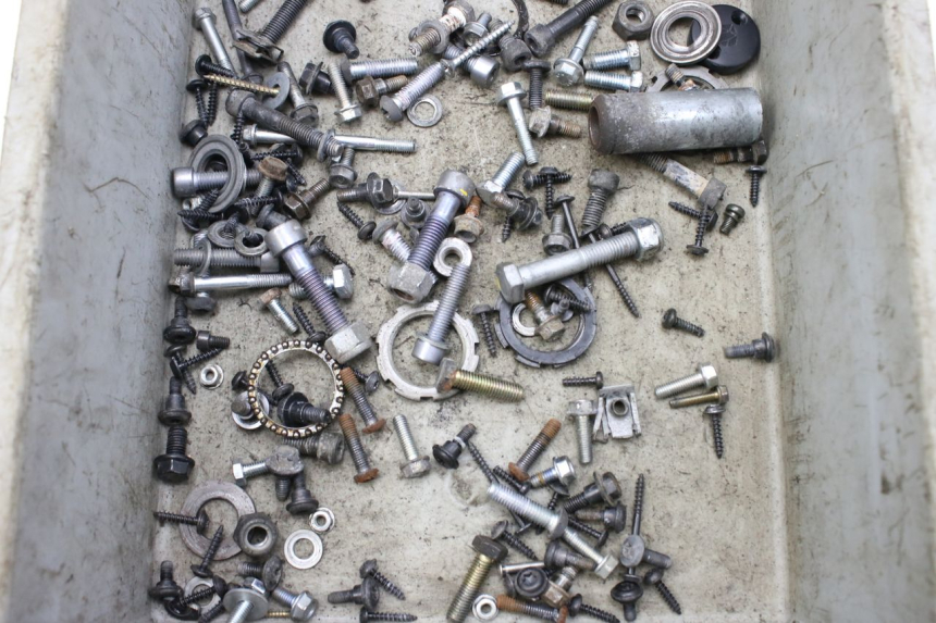 photo de WOREK ŚRUB I WKRĘTÓW PEUGEOT CITYSTAR 125 (2011 - 2017) - Zoom stanu zużycia