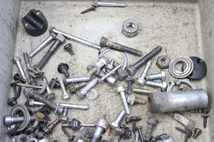 photo de WOREK ŚRUB I WKRĘTÓW PEUGEOT CITYSTAR 125 (2011 - 2017) - Inny kąt widzenia