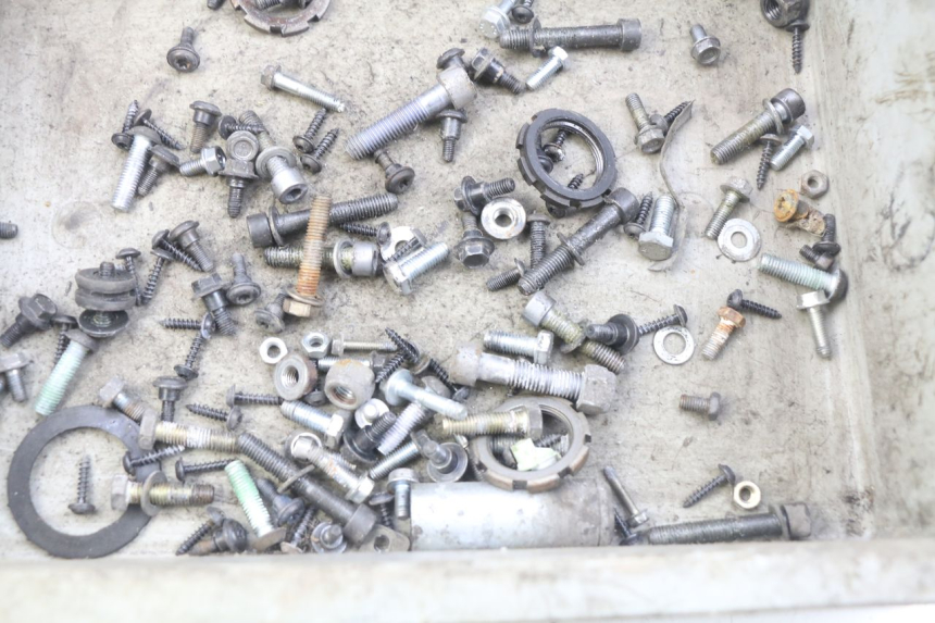 photo de WOREK ŚRUB I WKRĘTÓW PEUGEOT CITYSTAR 125 (2011 - 2017) - Zoom stanu zużycia