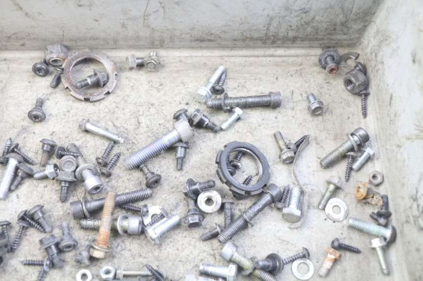 photo de WOREK ŚRUB I WKRĘTÓW PEUGEOT CITYSTAR 125 (2011 - 2017) - Inny kąt widzenia