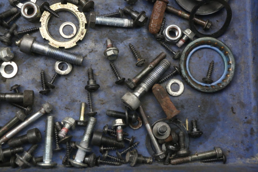 photo de WOREK ŚRUB I WKRĘTÓW PEUGEOT CITYSTAR 50 (2013 - 2017) - Zbliżenie techniczne