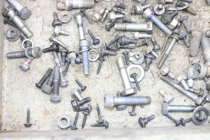 photo de WOREK ŚRUB I WKRĘTÓW PEUGEOT CITYSTAR 50 (2013 - 2017) - Zoom stanu zużycia