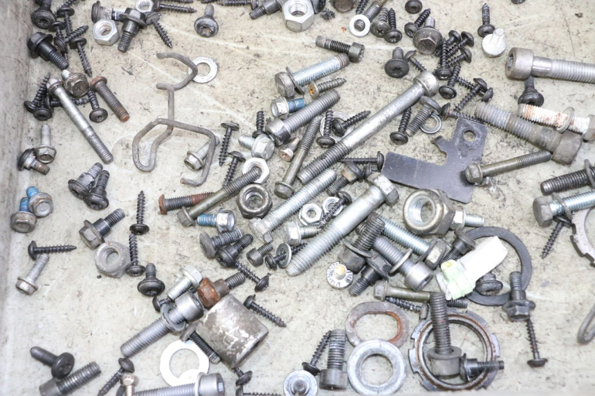 photo de WOREK ŚRUB I WKRĘTÓW PEUGEOT CITYSTAR 50 (2013 - 2017) - Zoom stanu zużycia