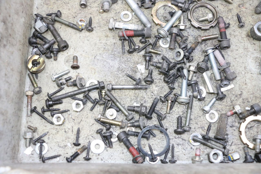 photo de WOREK ŚRUB I WKRĘTÓW PEUGEOT CITYSTAR 50 (2013 - 2017) - Zoom stanu zużycia