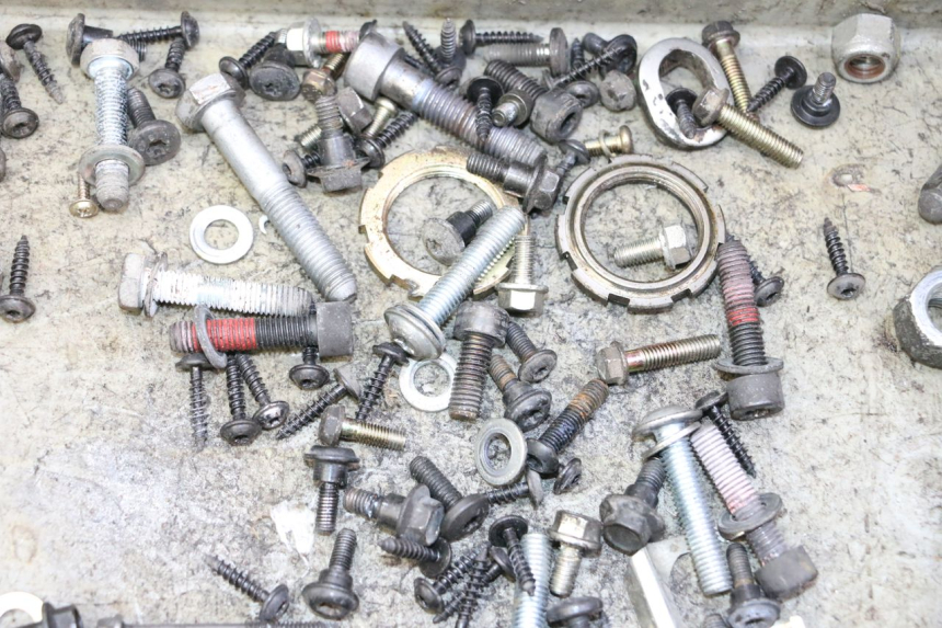 photo de WOREK ŚRUB I WKRĘTÓW PEUGEOT CITYSTAR 50 (2013 - 2017) - Zbliżenie techniczne