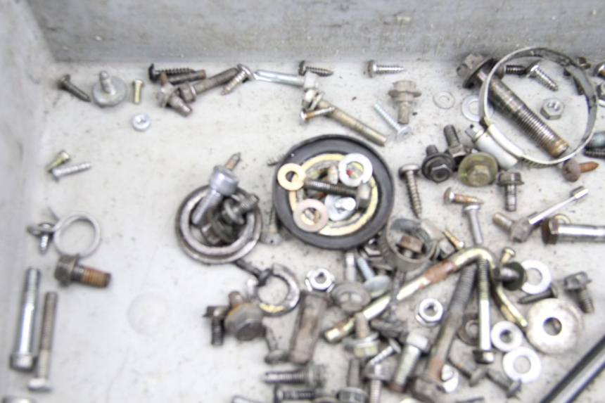 photo de WOREK ŚRUB I WKRĘTÓW JMSTAR CJ12M 125 (2005 - 2007) - Zbliżenie techniczne