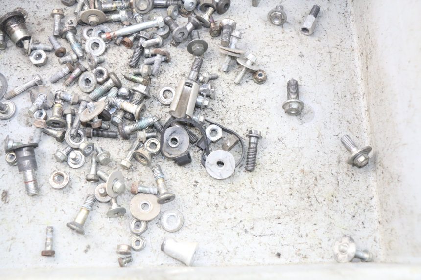 photo de WOREK ŚRUB I WKRĘTÓW HONDA CRF CR-F 450 (2005 - 2008) - Inny kąt widzenia