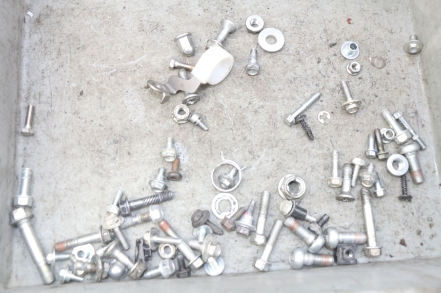 photo de WOREK Z ŚRUBAMI I ELEMENTAMI ZŁĄCZNYMI HONDA CRF CR-F 125 (2020 - 2021) - Szczegół części