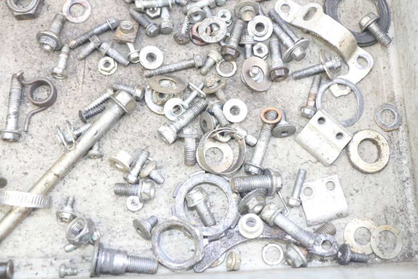 photo de WOREK ŚRUB I WKRĘTÓW HONDA CRF CR-F 450 (2009 - 2012) - Zoom stanu zużycia