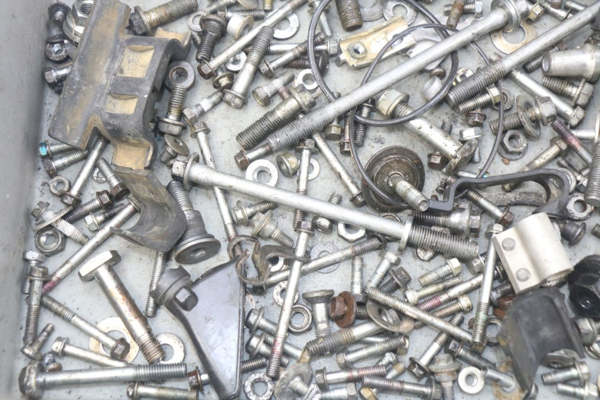 photo de WOREK ŚRUB I ŚRUBEK HONDA CRF 250 (2016 - 2017) - Zoom stanu zużycia