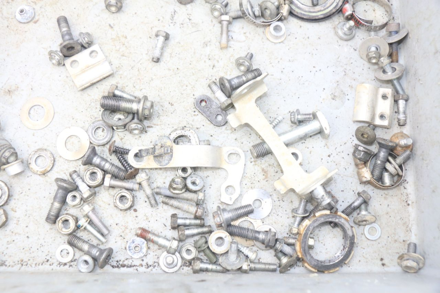 photo de WOREK ŚRUB I WKRĘTÓW HONDA CRF 250 (2013 - 2016) - Zoom stanu zużycia