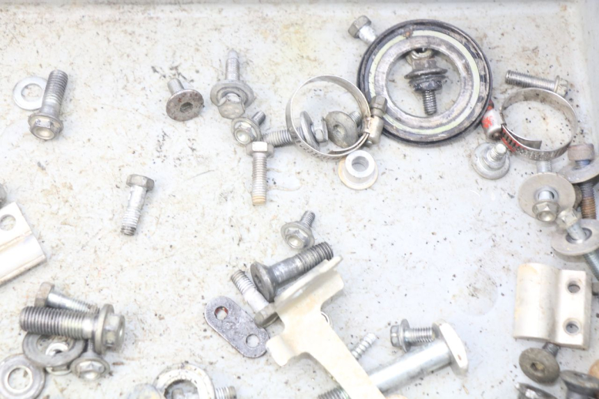 photo de WOREK ŚRUB I WKRĘTÓW HONDA CRF 250 (2013 - 2016) - Inny kąt widzenia