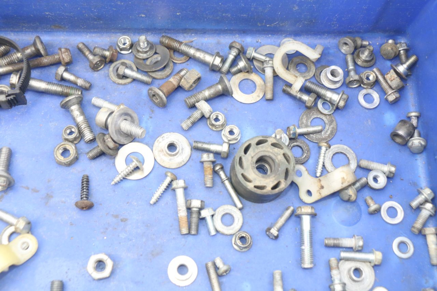 photo de WOREK ŚRUB I WKRĘTÓW HONDA CRF 250 (2010 - 2013) - Inny kąt widzenia