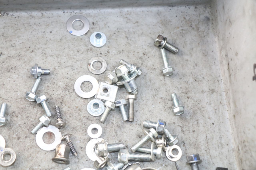 photo de WOREK ŚRUB I WKRĘTÓW HONDA CRF-F CRF F 110 (2019 - 2022) - Inny kąt widzenia